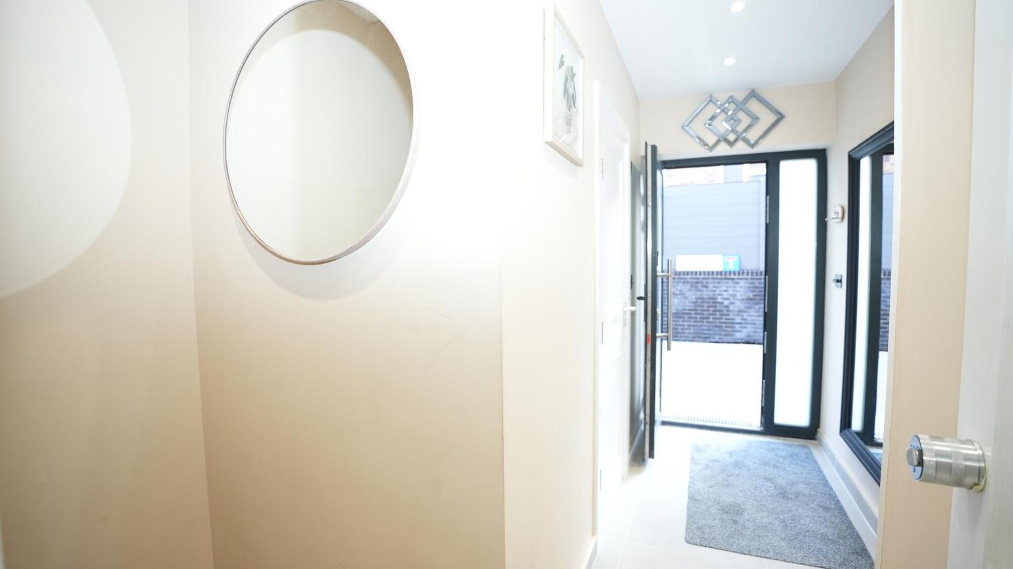 Charming House - Sleeps 5 & Outdoor Space Сasa de vacaciones Londres