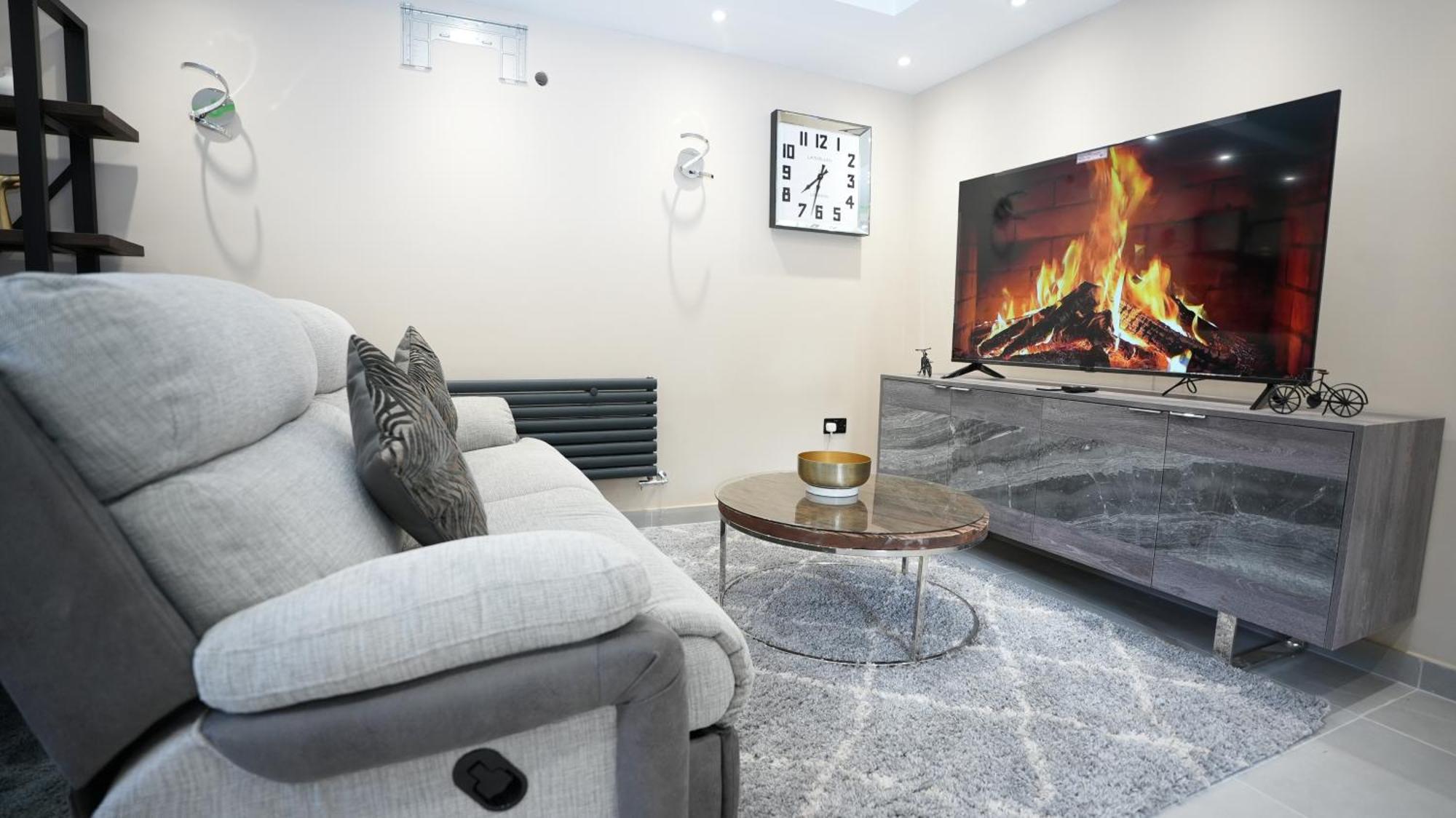 Сasa de vacaciones Charming House - Sleeps 5 & Outdoor Space Londres