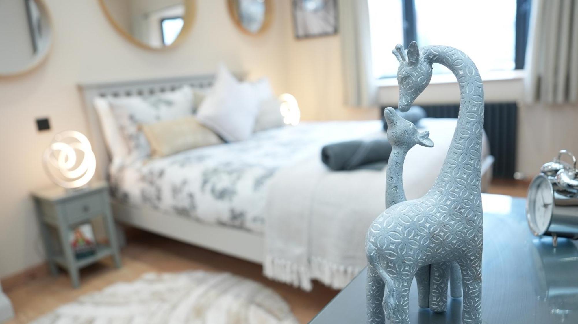 Charming House - Sleeps 5 & Outdoor Space Сasa de vacaciones *